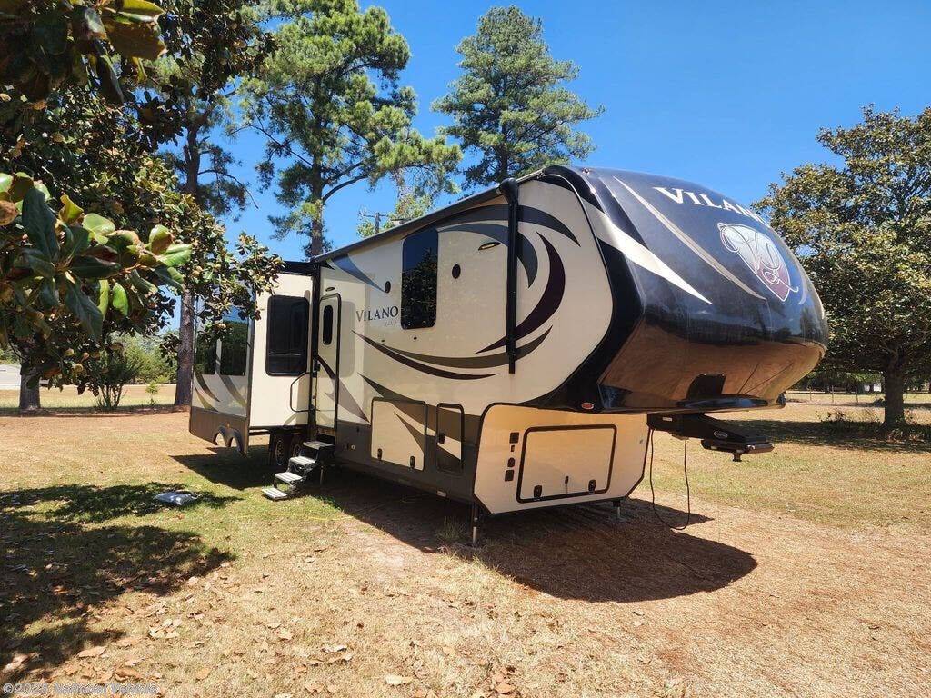 Used 2016 Vanleigh Vilano 365RL available in Deville, Louisiana