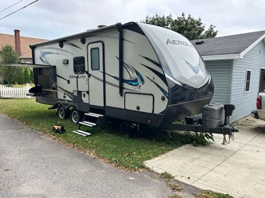 Used 2018 Dutchmen Aerolite 2133RB available in Churubusco, Indiana