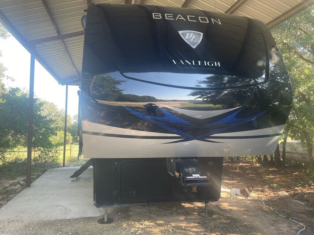 Used 2022 Vanleigh Beacon 39FBB available in Stephenville, Texas