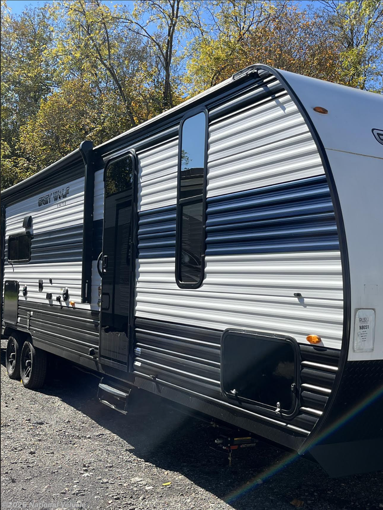 Used 2024 Forest River Cherokee Grey Wolf 29QB available in Houston, Pennsylvania