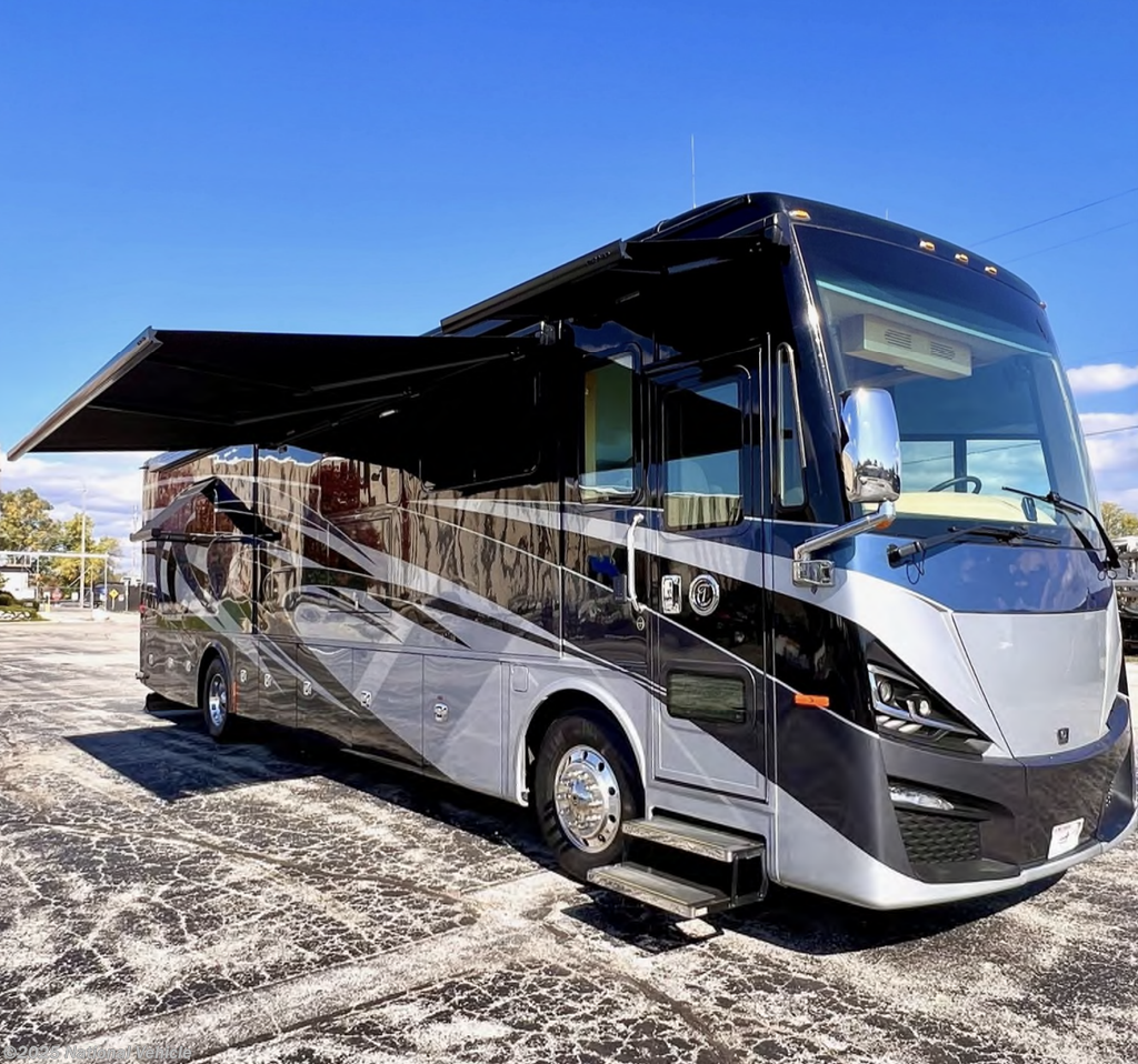 Used 2021 Tiffin Phaeton 40IH available in Oconomowoc, Wisconsin