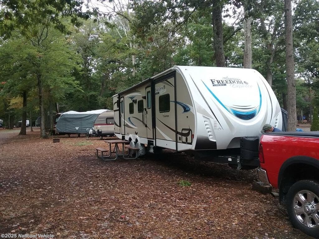 Used 2019 Coachmen Freedom Express Liberty 321FEDSLE available in Worcester, Massachusetts