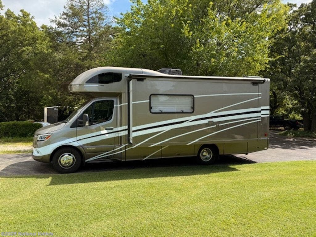 Used 2022 Winnebago View 24D available in Norman, Oklahoma