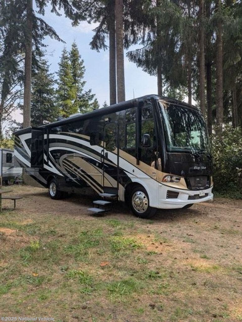 Used 2022 Newmar Bay Star 3124 available in Eugene, Oregon