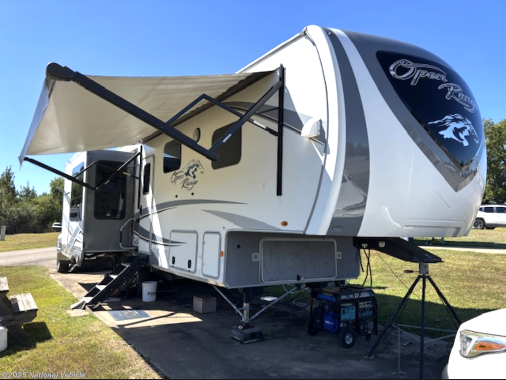 Used 2020 Highland Ridge Mesa Ridge 284RLS available in Huntington, Texas