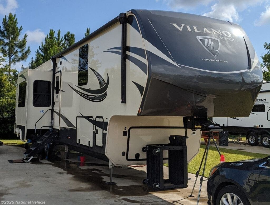 Used 2021 Vanleigh Vilano 390LK available in Oklahoma City, Oklahoma