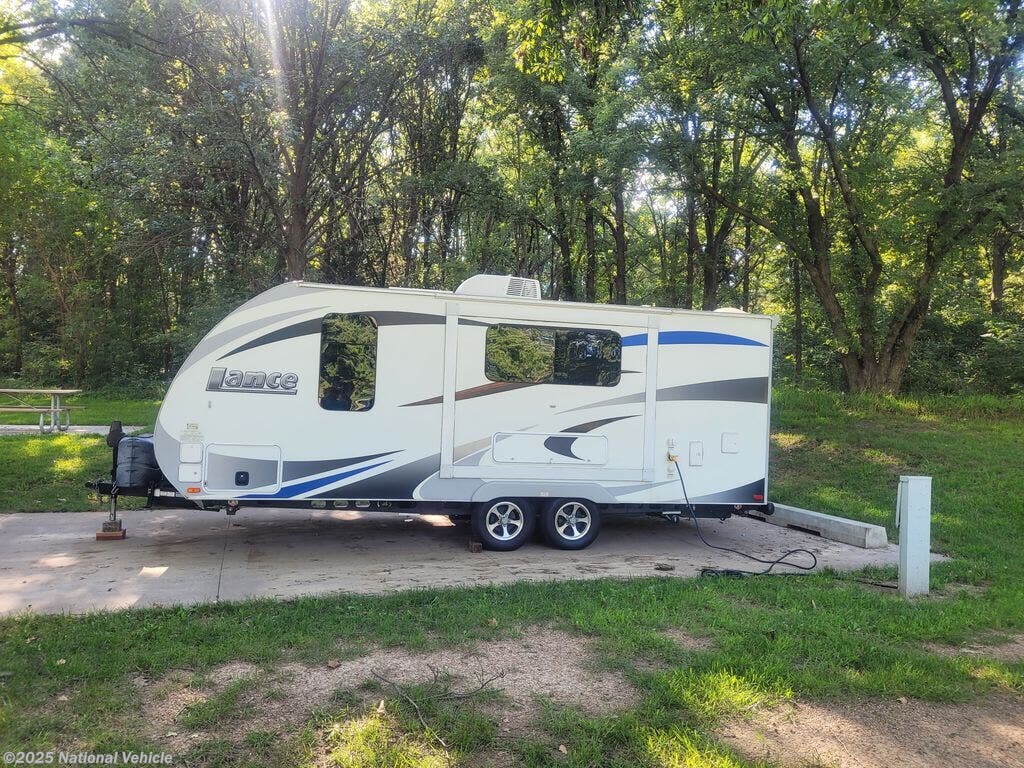 Used 2016 Lance  Travel Trailer 1995 available in Commerce City, Colorado