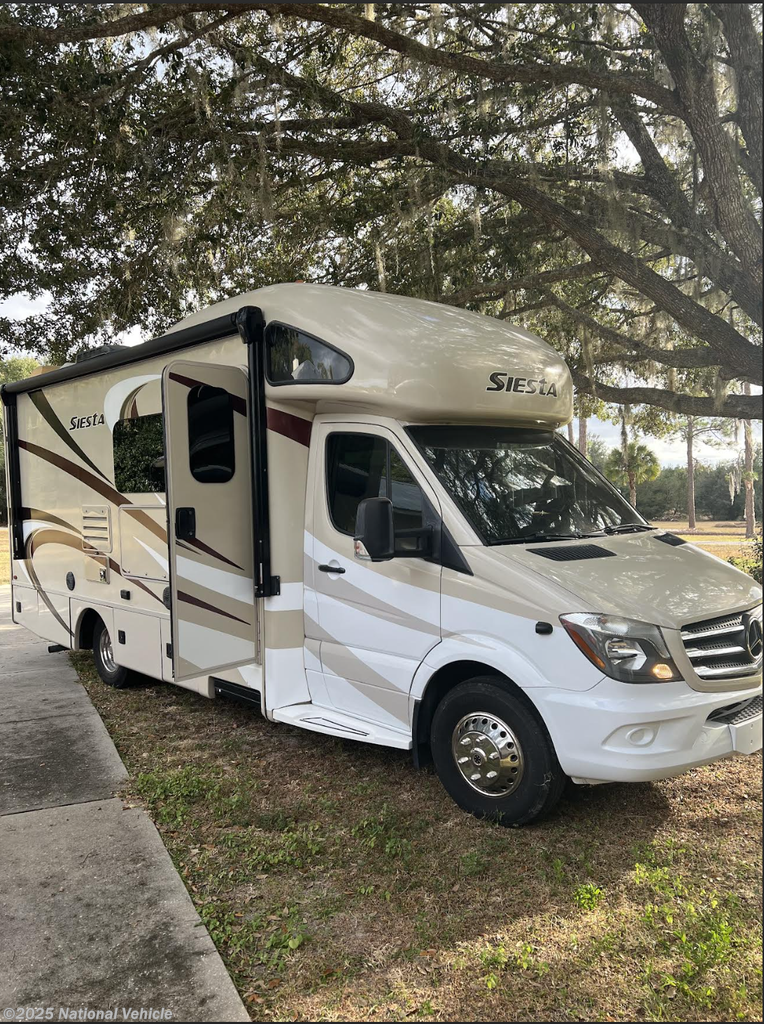 Used 2016 Thor Motor Coach Four Winds Siesta 24SS available in Ocklawaha, Florida