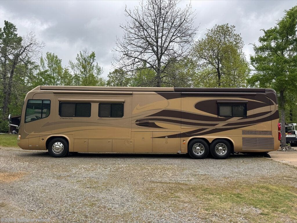 Used 2006 Monaco RV Signature Castle IV available in Alexander, Arkansas