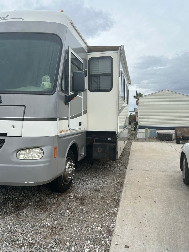 Used 2003 Fleetwood Southwind 37A available in Yuma, Arizona