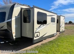 Used 2020 Forest River Flagstaff Super Lite 26FKBS available in Midlothian, Texas