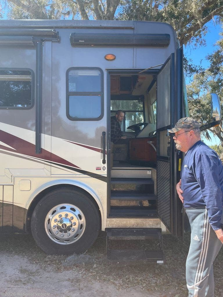 Used 2014 Tiffin Allegro Red 33AA available in Harpersville, Alabama