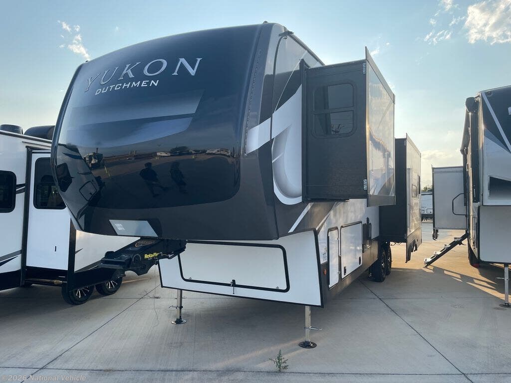Used 2021 Dutchmen Yukon 320RL available in San Antonio, Texas