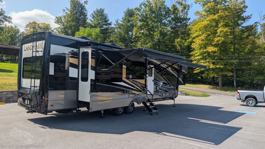 Used 2021 Heartland Landmark 365 Newport available in Wellsboro, Pennsylvania