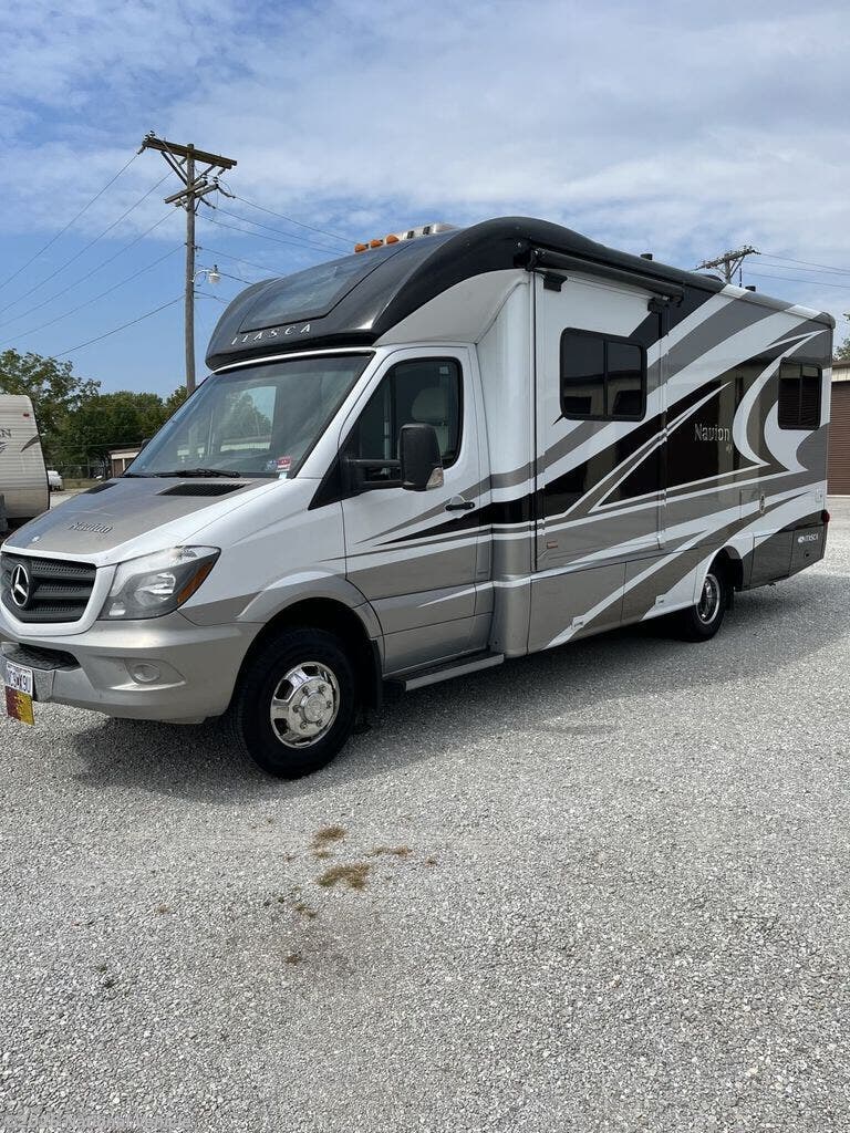 Used 2014 Itasca Navion 24G available in Carl Junction, Missouri