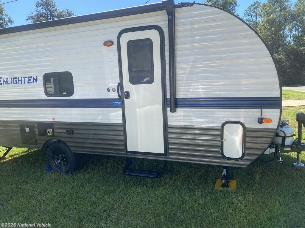 Used 2022 Gulf Stream Enlighten 18BH available in Milton, Florida