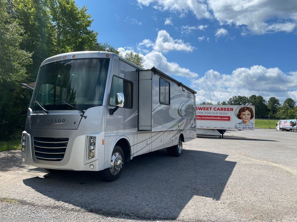 Used 2016 Winnebago Sunova Itasca  33C available in White Bluff, Tennessee