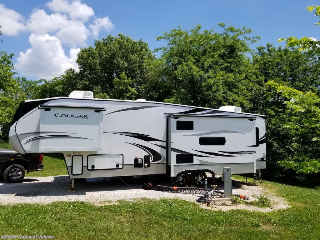 Used 2021 Keystone Cougar 316RLS available in Bethel Park, Pennsylvania