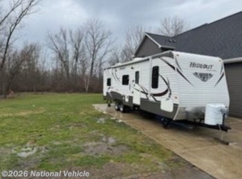 Used 2012 Keystone Hideout 27DBS available in Akron, New York