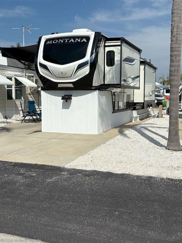 Used 2023 Keystone Montana High Country 335BH available in Bradenton, Florida