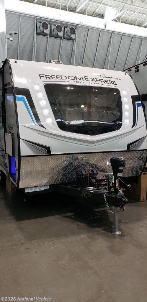 Used 2022 Coachmen Freedom Express Ultra Lite 192RBS available in Berwick, Maine