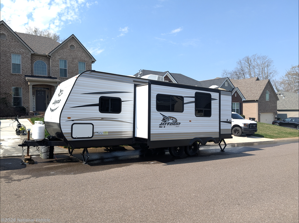 Used 2017 Jayco Jay Flight SLX 267BHSW available in Knoxville, Tennessee