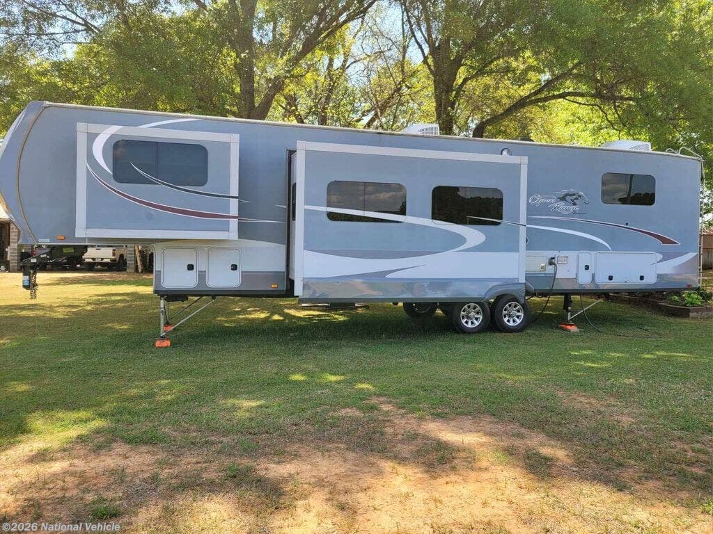 Used 2016 Highland Ridge Open Range Roamer 376FBH available in Dawson, Georgia