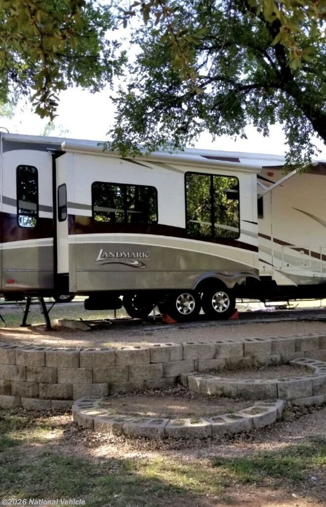 Used 2011 Heartland Landmark Grand Canyon available in Midlothian, Texas