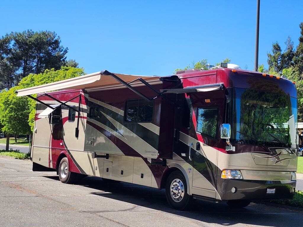 Used 2006 Country Coach Inspire 360 Davinci available in Fairfield, California