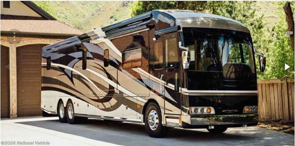 Used 2007 American Coach American Heritage 45E 600HP available in Decorah, Iowa