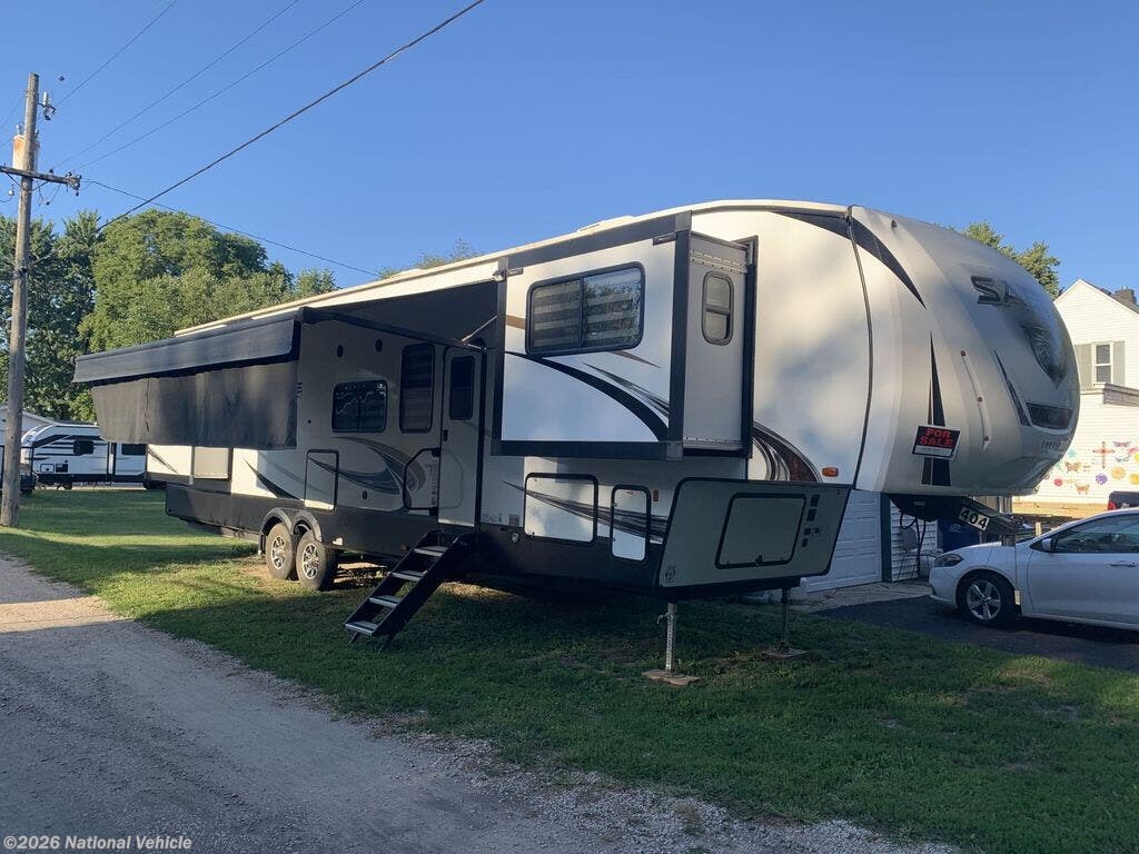 Used 2022 Forest River Sabre 37FLL available in Mazon, Illinois