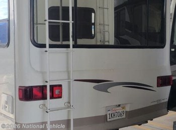 Used 2004 Western RV Alpenlite Limited Oakmont 30RLT available in Palmdale, California