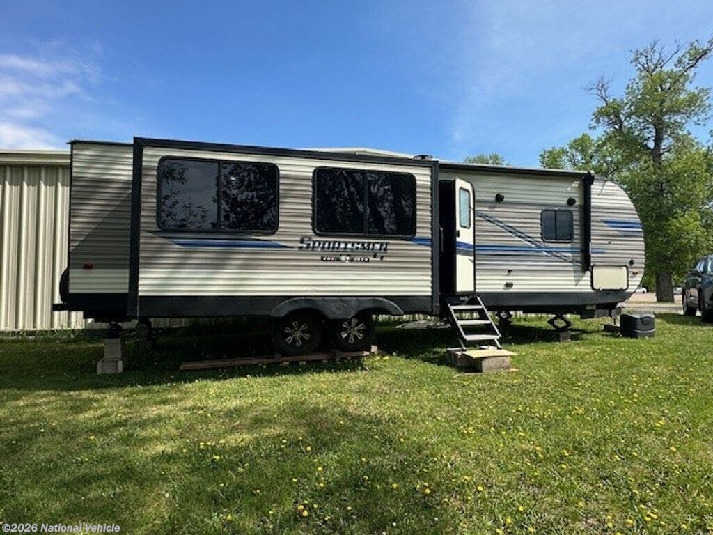 Used 2019 K-Z Sportsmen LE 292RLLE available in Hutchinson, Minnesota