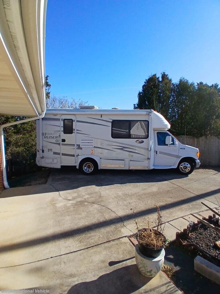 Used 2005 Gulf Stream Conquest B Touring Cruiser 5230 available in Roanoke, Virginia