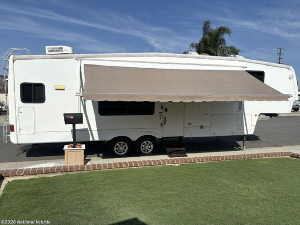 Used 2008 Keystone Montana 3000RK available in Huntington Beach, California