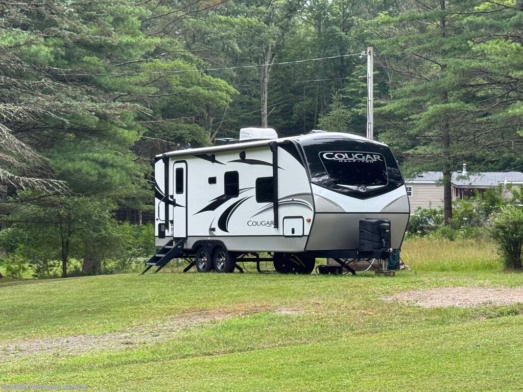 Used 2020 Keystone Cougar Half-Ton 22RBS available in Kerhonkson, New York
