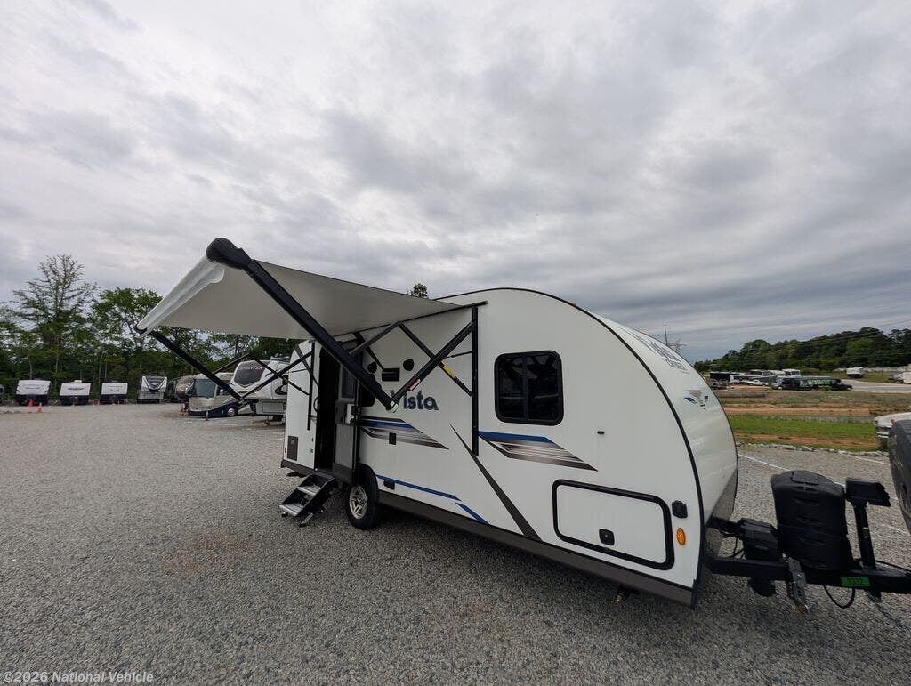 Used 2022 Gulf Stream Vista Cruiser 19CSK available in Mt. Holly, North Carolina