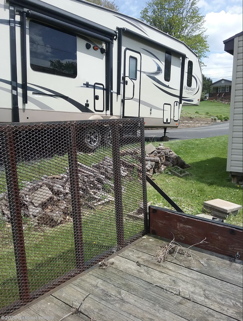 Used 2017 Forest River Flagstaff Classic Super Lite 8529IKBS available in Butler, Pennsylvania