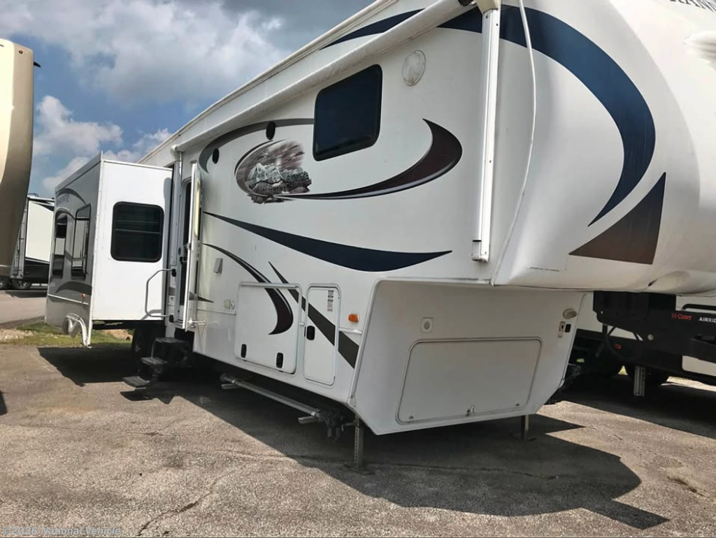 Used 2010 Dutchmen Grand Junction 345RE available in Mansfield, Ohio