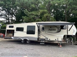 Used 2015 Grand Design Reflection 323BHS available in Woodbridge, Virginia
