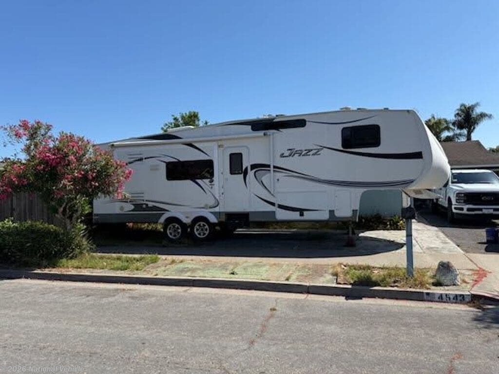 Used 2012 MVP RV Jazz 325CK available in Carpinteria, California