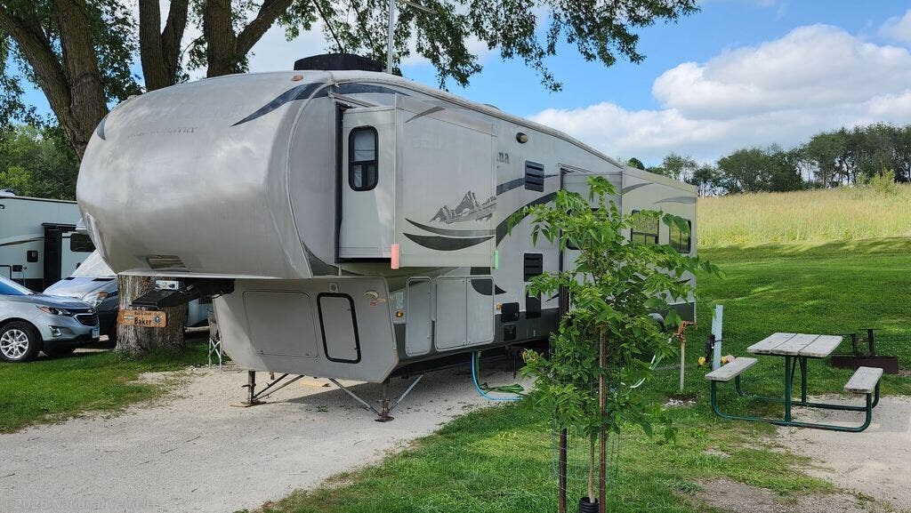 Used 2011 Keystone Montana High Country 323RL available in South Bend, Nebraska