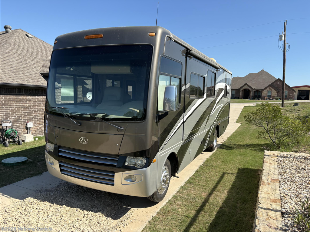 Used 2010 Four Winds  Windsport Prestige 32V available in Azle, Texas