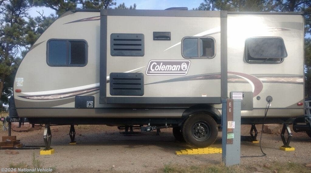 Used 2018 Dutchmen Coleman Light LX 1755FD available in Commerce City, Colorado