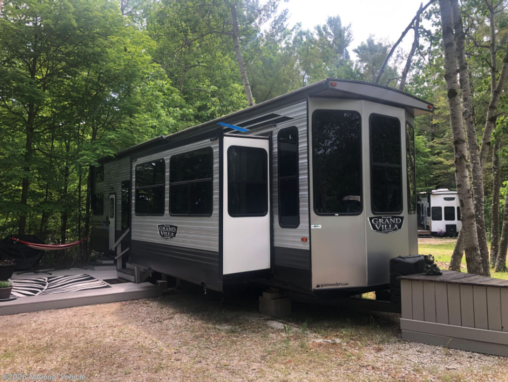 Used 2021 Forest River Salem Grand Villa 42FLDL available in Sturgeon Bay, Wisconsin