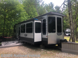 Used 2021 Forest River Salem Grand Villa 42FLDL available in Sturgeon Bay, Wisconsin