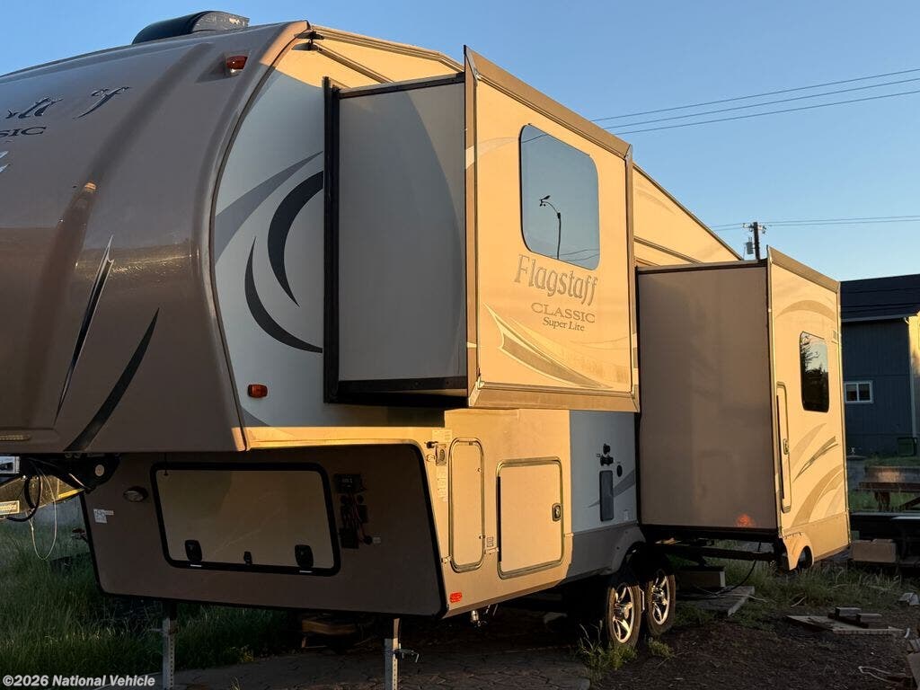 Used 2017 Forest River Flagstaff Classic Super Lite 8524RLBS available in Cobb, California