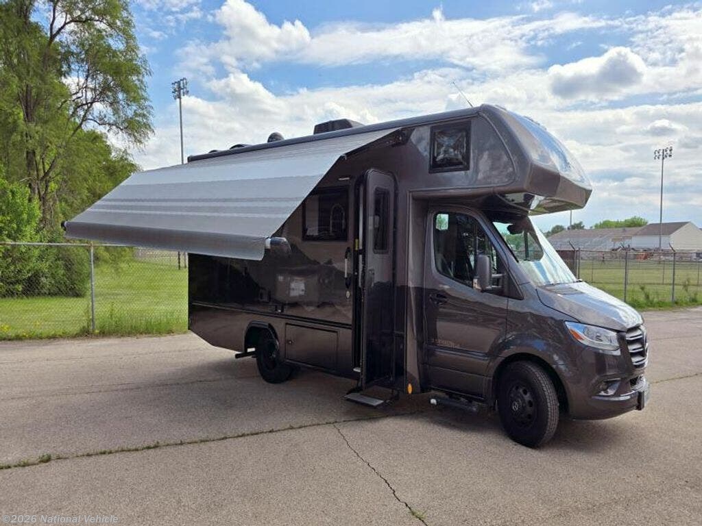 Used 2025 Dynamax Corp  Isata 3 24FWSFXM available in Roscoe, Illinois