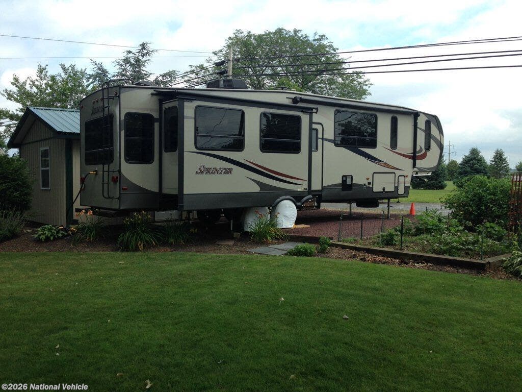 Used 2016 Keystone Sprinter 347FWLFT available in Schnecksville, Pennsylvania