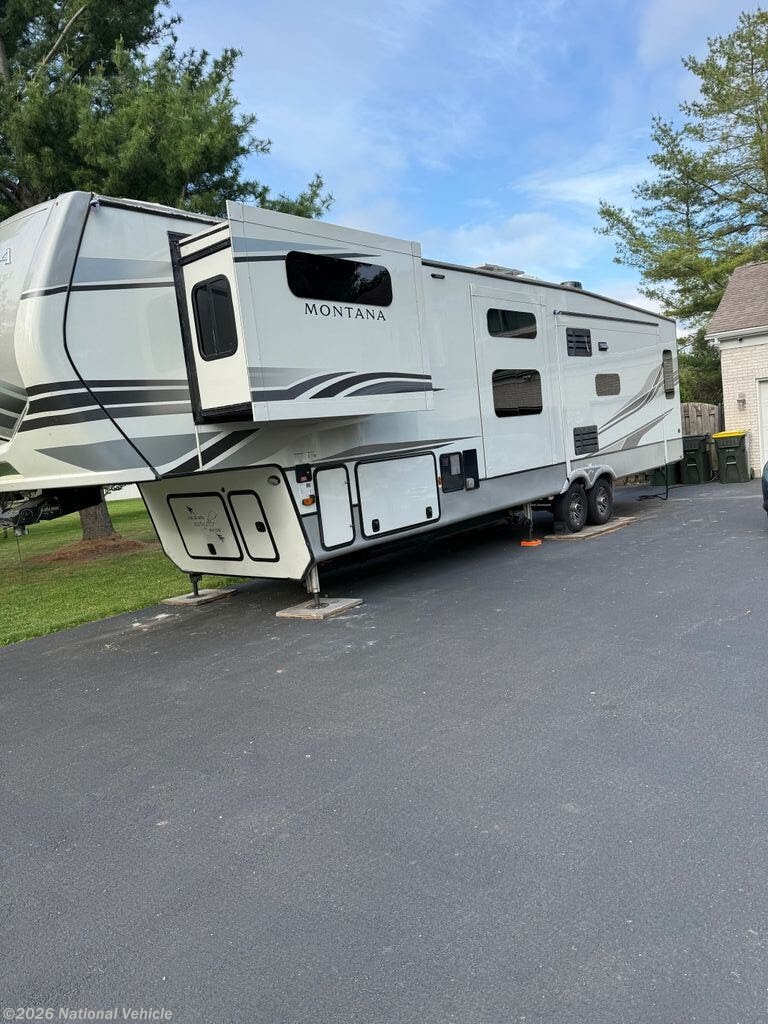 Used 2023 Keystone Montana 3857BR available in Spring Grove, Illinois
